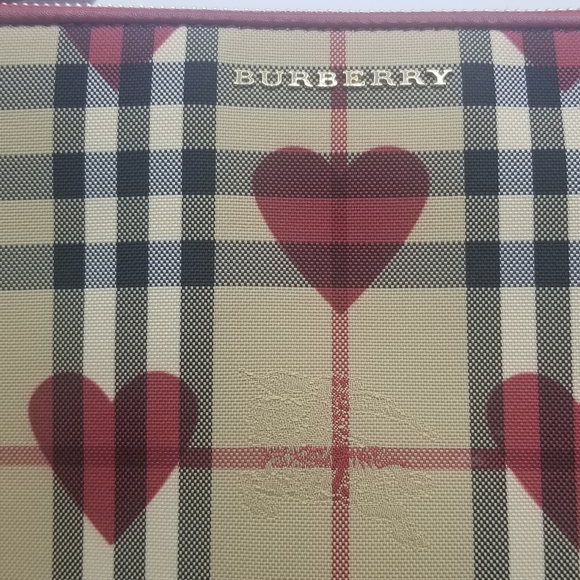 BURBERRY Hearts Clutch or Cosmetic Case NWOT *** VALENTINES *** - Picture 2 of 11